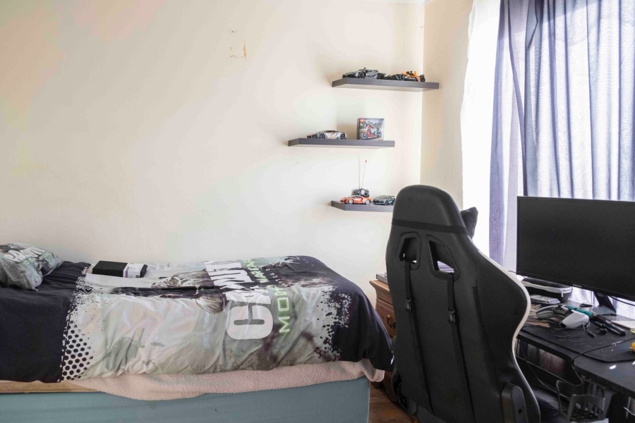 5 Bedroom Property for Sale in Dana Bay Western Cape